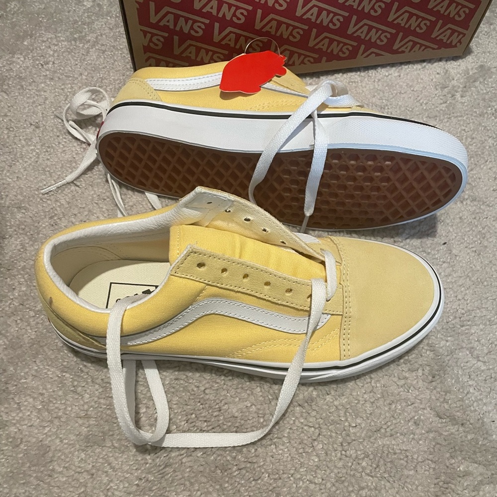 Yellow Vans. New with tag. Size: 7.5